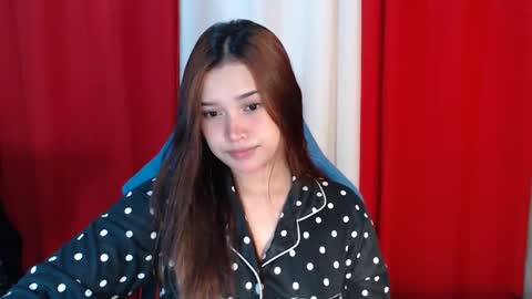Snapshot of bilat_tinax chatting on 05.04.26 bilat tinax online show from 05.04.26