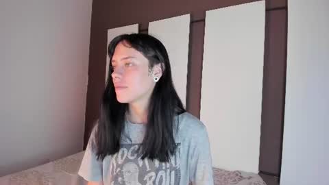 Snapshot of bilie__eilish chatting on 06.12.26 bilie__eilish online show from 06.12.26