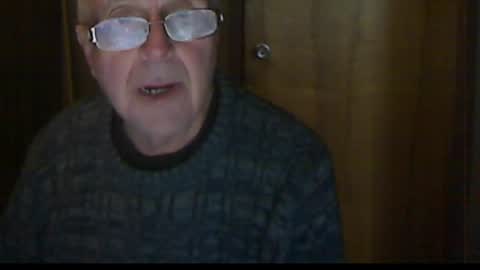 Snapshot of bill_25061 chatting on 12.28.24 bill_25061 online show from 12.28.24