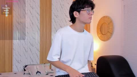 Snapshot of billie_jr chatting on 10.24.25 Billie online show from 10.24.25