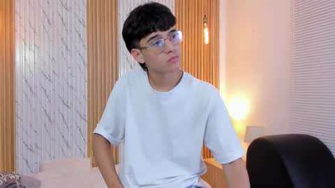 Snapshot of billie_jr chatting on 11.07.25 Billie online show from 11.07.25