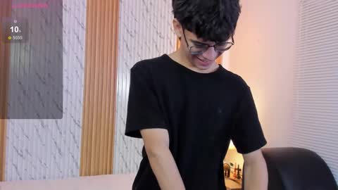 Snapshot of billie_jr chatting on 11.08.25 Billie online show from 11.08.25