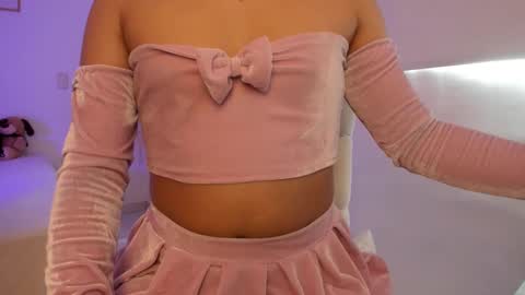 Snapshot of billieparker_ chatting on 02.06.25 billie online show from 02.06.25