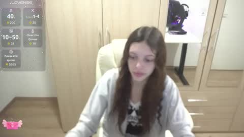 Snapshot of billly1love chatting on 09.17.25 billy1love online show from 09.17.25