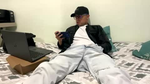 Snapshot of billy_magteo chatting on 07.27.26 billy_magteo online show from 07.27.26