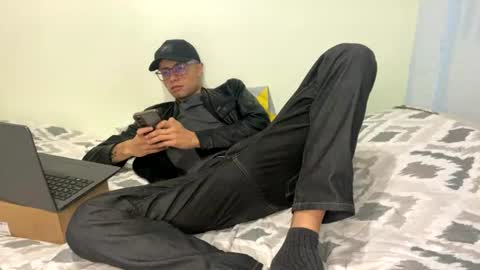 Snapshot of billy_magteo chatting on 08.05.26 billy_magteo online show from 08.05.26