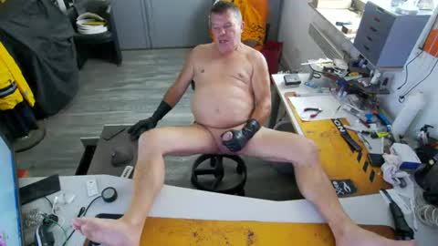 Snapshot of bilutz777 chatting on 07.07.26 bilutz777 online show from 07.07.26