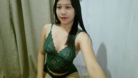 Snapshot of bingka_kaday chatting on 10.22.25 bingka_kaday online show from 10.22.25