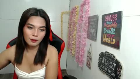 Snapshot of binimika chatting on 03.02.25 BINI MIKA online show from 03.02.25