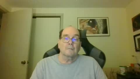 Snapshot of bink195234 chatting on 12.10.24 Bink195234 online show from 12.10.24