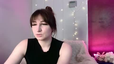 birdie_kiss online show from 06.12.26