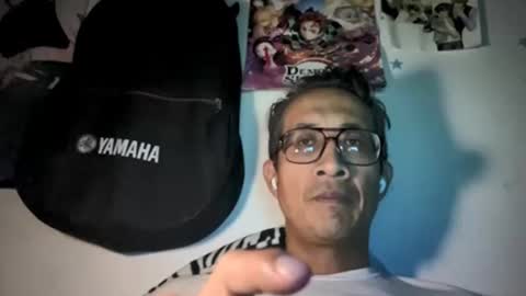 Snapshot of bisexmangenx chatting on 04.19.26 Manu O online show from 04.19.26