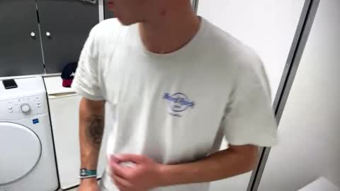 Snapshot of bitedeforain chatting on 10.05.25 bitedeforain online show from 10.05.25