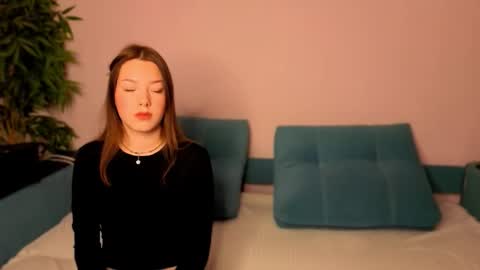 Julia online show from 10.03.25