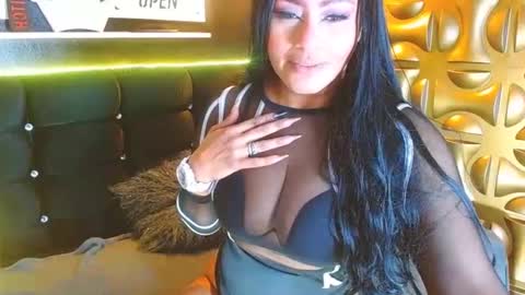 Snapshot of black_ambar chatting on 12.04.24 Ambar online show from 12.04.24