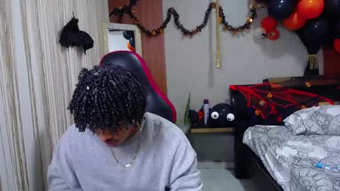 Snapshot of black_king_241 chatting on 10.27.25 black_king_241 online show from 10.27.25