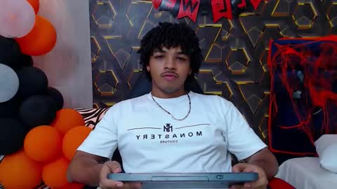 Snapshot of black_king_241 chatting on 10.29.25 black_king_241 online show from 10.29.25