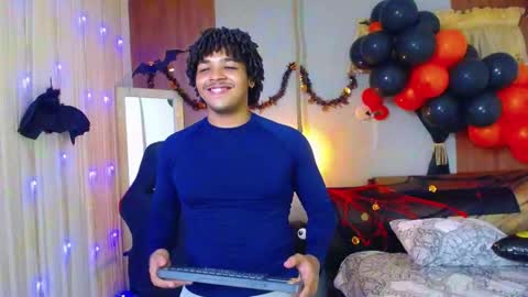 Snapshot of black_king_241 chatting on 10.30.25 black_king_241 online show from 10.30.25