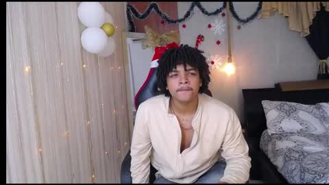 Snapshot of black_king_241 chatting on 12.21.25 black_king_241 online show from 12.21.25