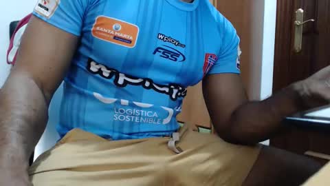 Snapshot of black_latino6 chatting on 04.08.26 black_latino6 online show from 04.08.26