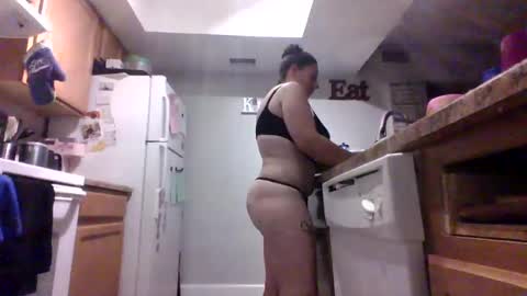 Snapshot of black_n_white69 chatting on 02.16.25 SmokedOut480 online show from 02.16.25