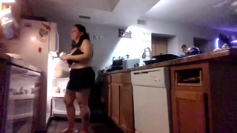 Snapshot of black_n_white69 chatting on 03.11.25 SmokedOut480 online show from 03.11.25