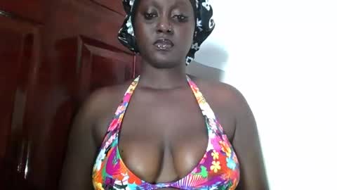 Snapshot of black_paanther chatting on 11.18.25 black_paanther online show from 11.18.25