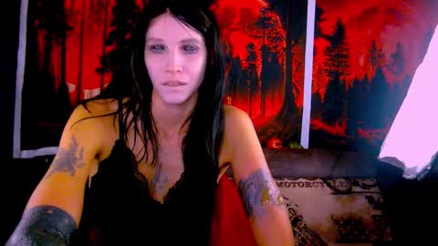 Kristin online show from 11.22.25