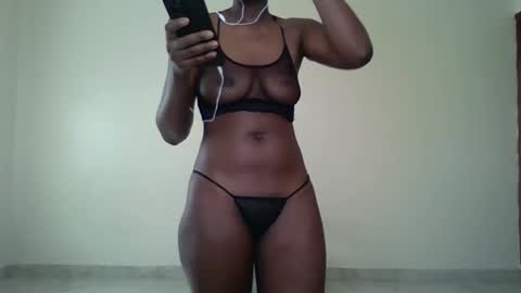 Snapshot of blackbarbiel chatting on 09.13.25 blackbarbiel online show from 09.13.25