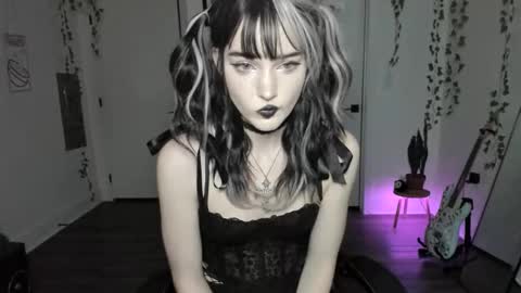 Ella online show from 01.14.26