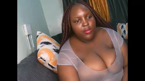 Snapshot of blackbigboobys chatting on 12.15.25 candy online show from 12.15.25