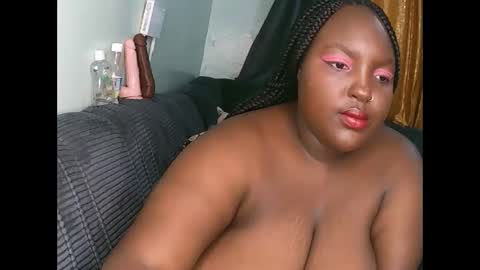 Snapshot of blackbigboobys chatting on 04.02.26 candy online show from 04.02.26