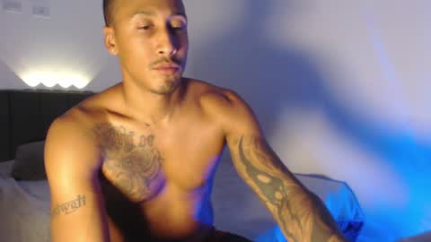 Snapshot of blackboy2874 chatting on 04.10.26 DWAYNE BELL online show from 04.10.26