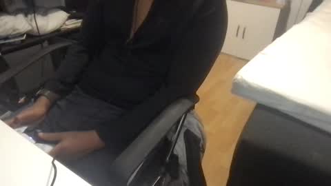 blackdiscreet online show from 12.05.24