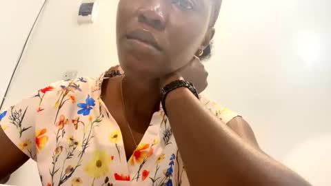 blackfairy01 online show from 12.22.25