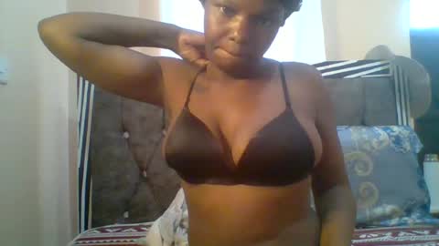 Snapshot of blackfinest chatting on 06.11.26 blackfinest online show from 06.11.26