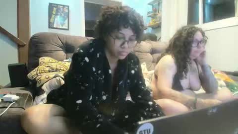 Snapshot of blackittys2 chatting on 05.13.26 blackittys2 online show from 05.13.26