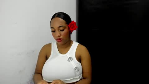 Shophie White online show from 10.30.25