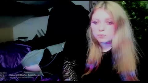 Snapshot of blacklimoon chatting on 02.20.25 Morgane online show from 02.20.25