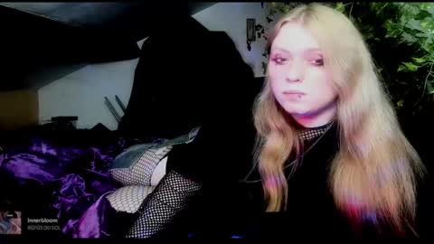 Snapshot of blacklimoon chatting on 02.24.25 Morgane online show from 02.24.25