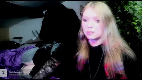 Snapshot of blacklimoon chatting on 03.03.25 Morgane online show from 03.03.25