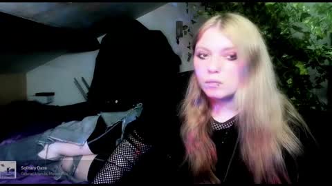 Snapshot of blacklimoon chatting on 03.10.25 Morgane online show from 03.10.25