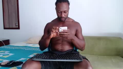Twtter 1MikeBeckford            Onlyfns beckfordmike online show from 07.01.26