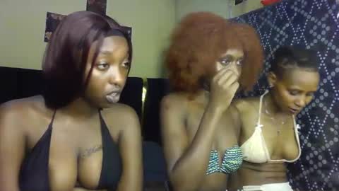 Snapshot of blackqueen2030 chatting on 03.26.26 blackqueen2030 online show from 03.26.26