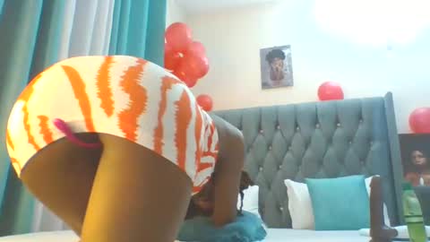 blackthickpussy online show from 02.15.25