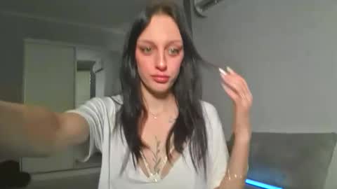 Ivy online show from 10.21.25