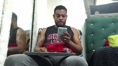 Snapshot of blade_foxx chatting on 01.06.25 Richard online show from 01.06.25