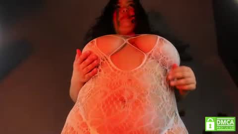 Snapshot of blair_curvy chatting on 06.19.26 Blair online show from 06.19.26