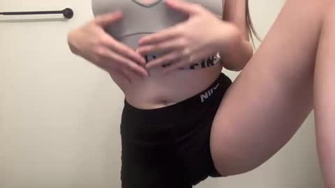 Snapshot of blairbabexxx chatting on 07.11.26 blairbaby online show from 07.11.26