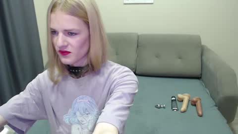 Snapshot of blaire_18 chatting on 02.18.25 blaire 18 online show from 02.18.25